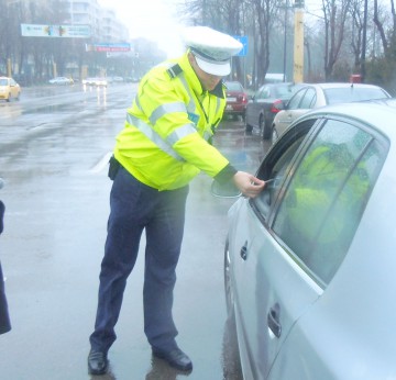 Zeci de şoferi vitezomani, sancţionaţi de poliţişti